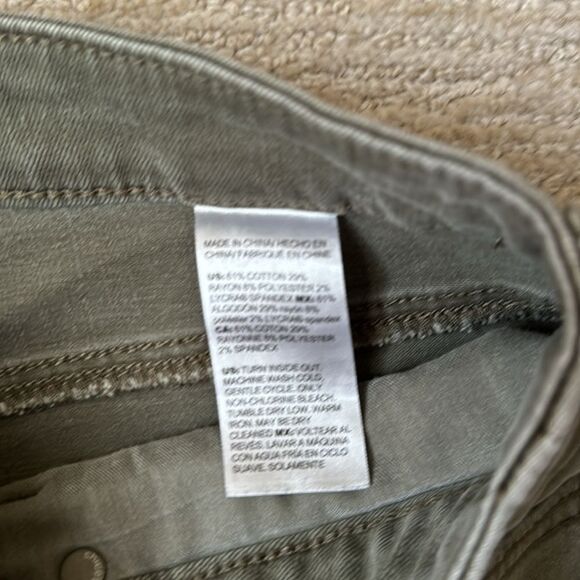 Chico’s So Slimming Girlfriend Slim Leg Ankle Pants, Army Green, Size 12 - Picture 9 of 10